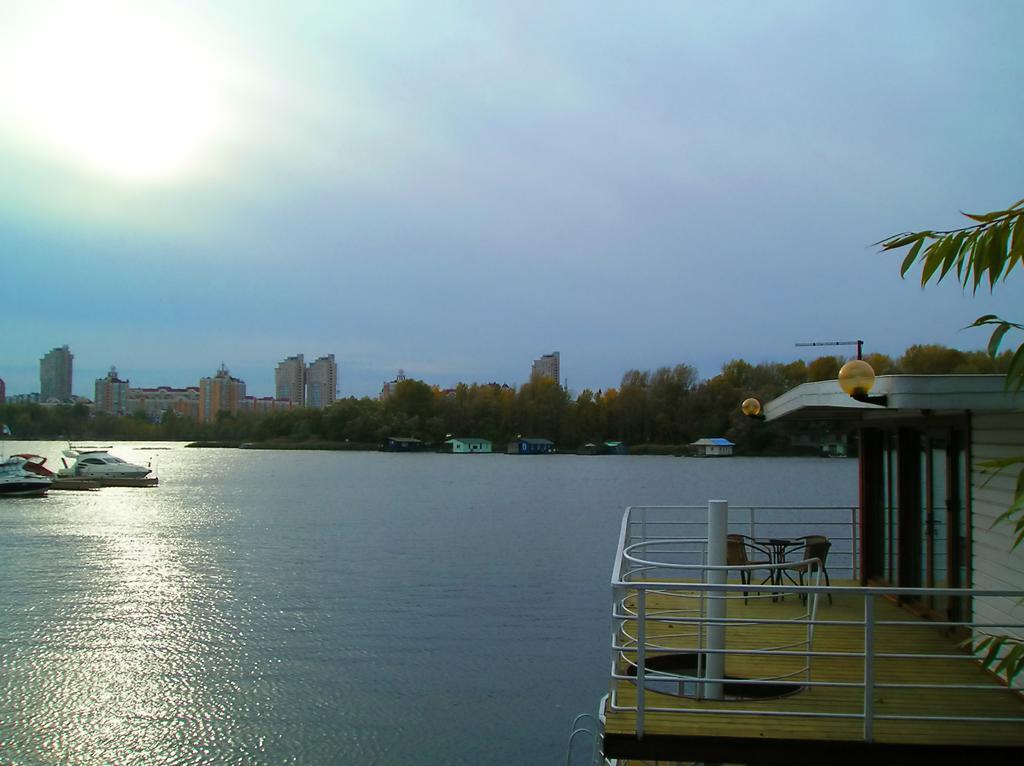 Chervona Kalina Kyiv Exterior photo